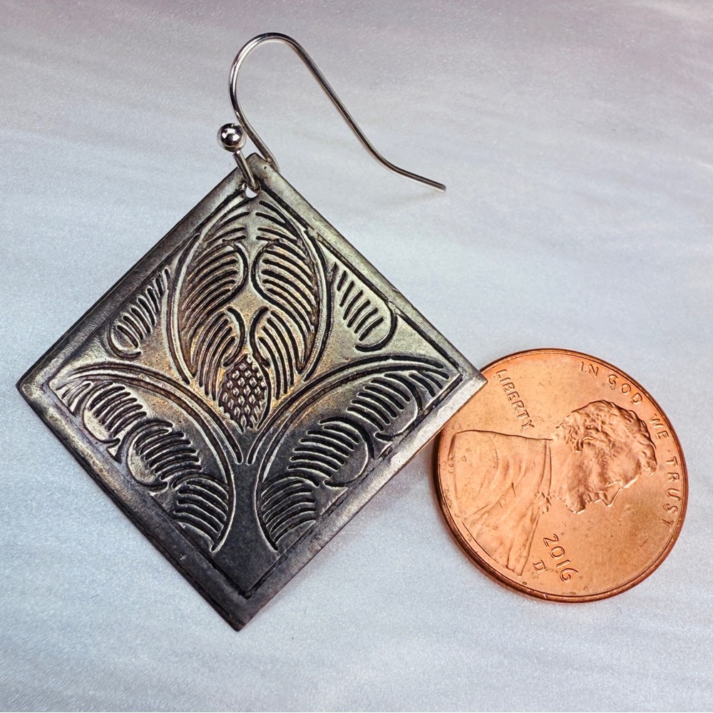 Bohemy Chic Lightweight Silvertone Geometric Pier… - image 6